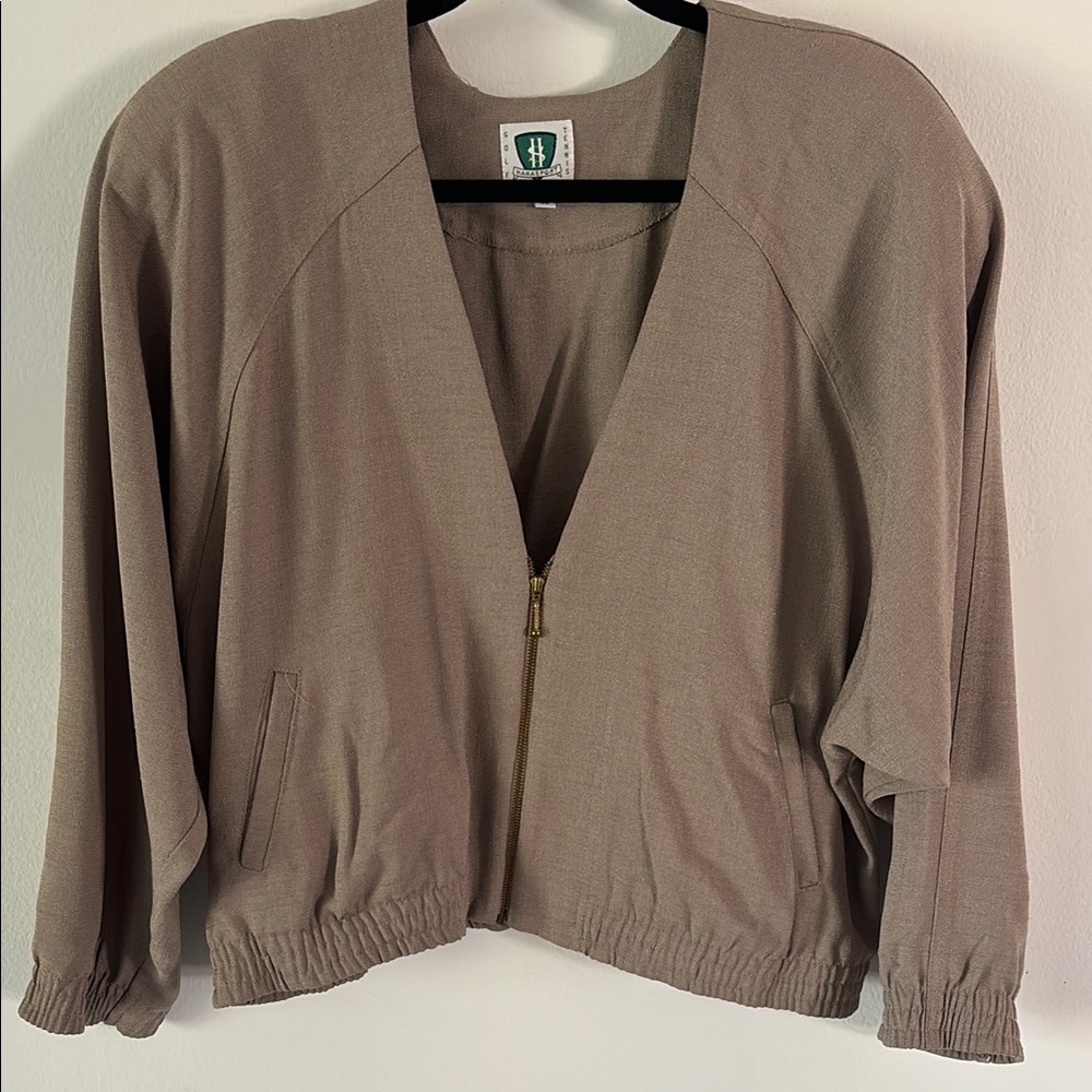 Vintage Women's bat wing bomber style Tan Jacket Shoulder pads M